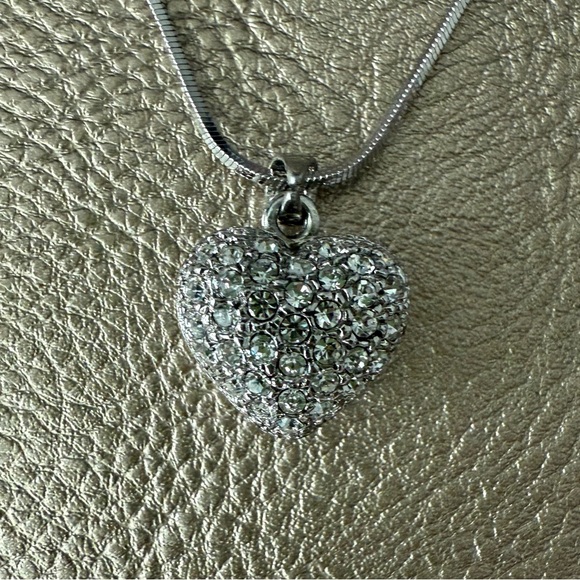Jewelry - Elegant Silver Heart Pendant Necklace with Cubic Zirconia